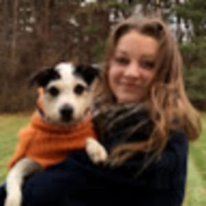 Meet your Posher, Caroline